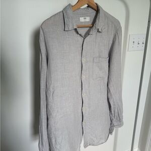 Uniqlo Gray Casual Button Down Shirt